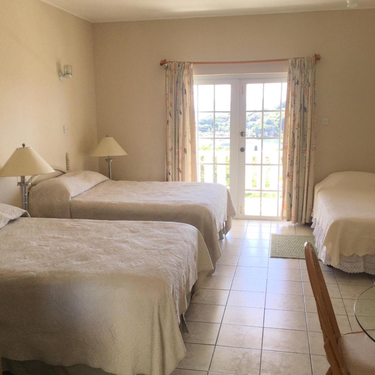 Rosewood Apartment Hotel Arnos Vale Екстер'єр фото