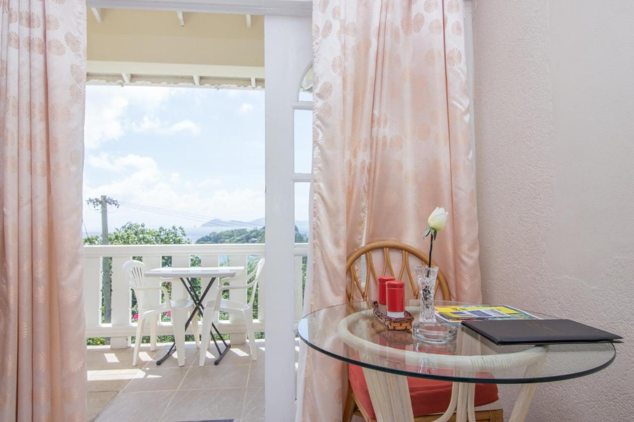 Rosewood Apartment Hotel Arnos Vale Екстер'єр фото