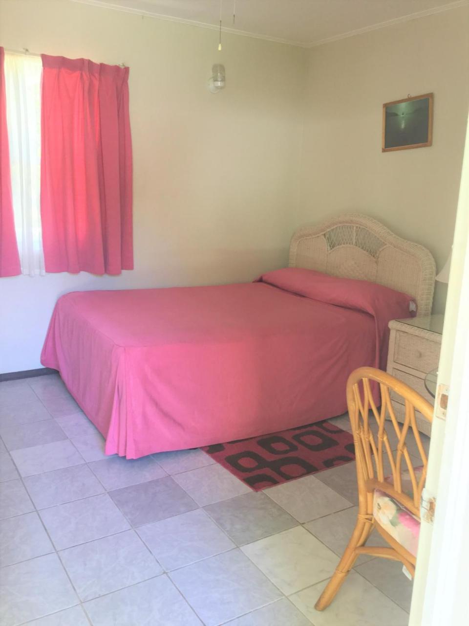 Rosewood Apartment Hotel Arnos Vale Екстер'єр фото