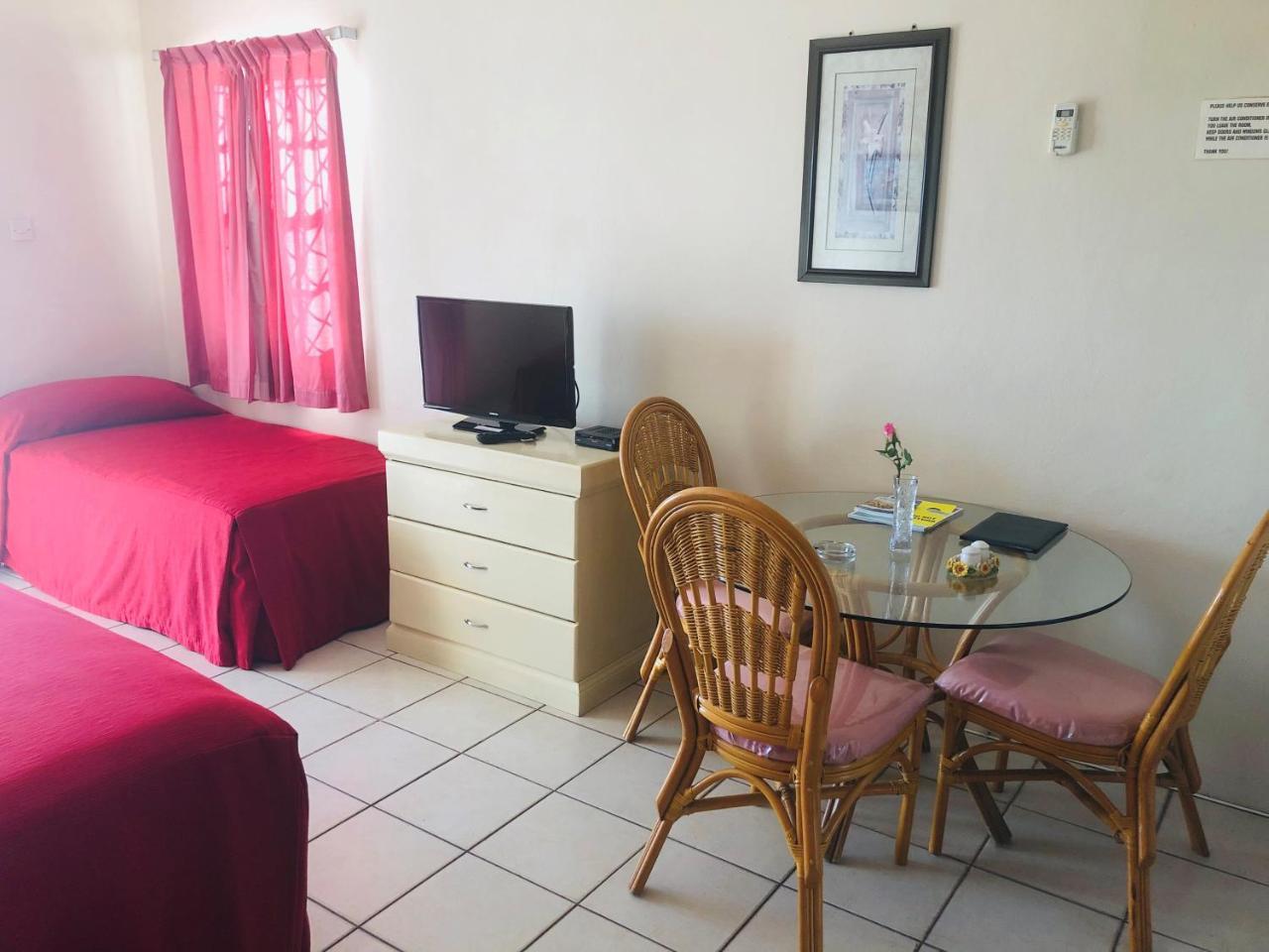 Rosewood Apartment Hotel Arnos Vale Екстер'єр фото